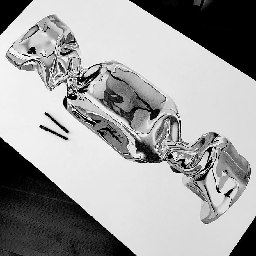 Italian Artist Makes Ultra Realistic Drawings With Pen And The Result Is Impressive