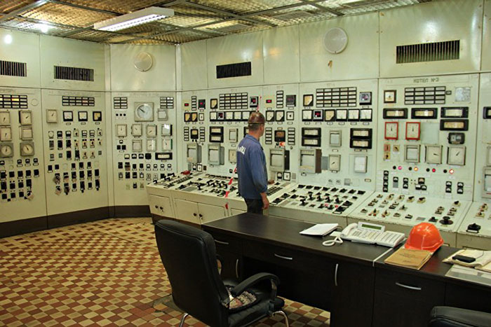  23 Oddly Satisfying Soviet-Era Control Rooms