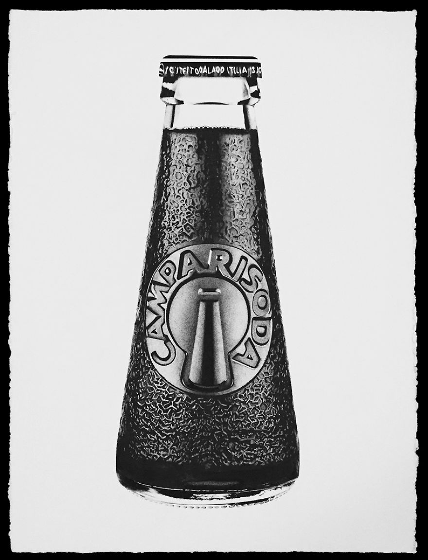 Italian Artist Makes Ultra Realistic Drawings With Pen And The Result Is Impressive