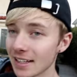 samgolbachandlustysans avatar