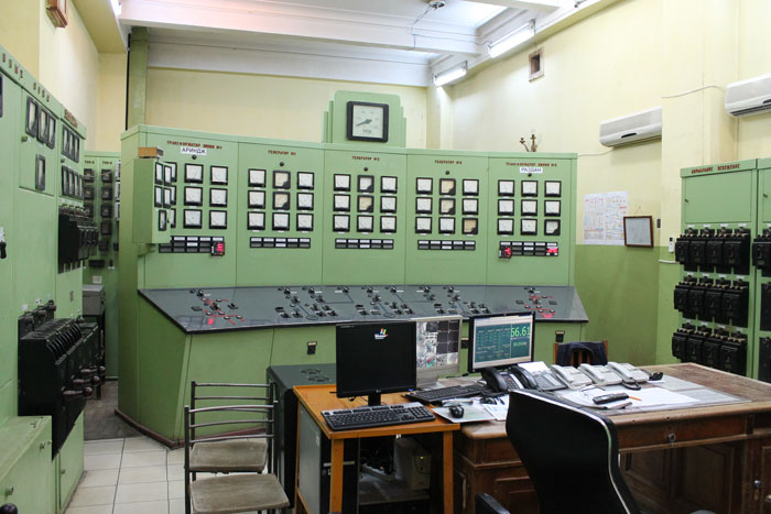  23 Oddly Satisfying Soviet-Era Control Rooms