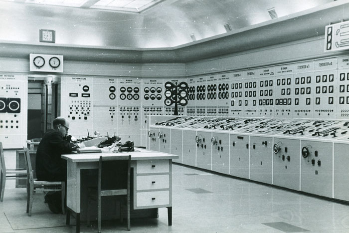  23 Oddly Satisfying Soviet-Era Control Rooms