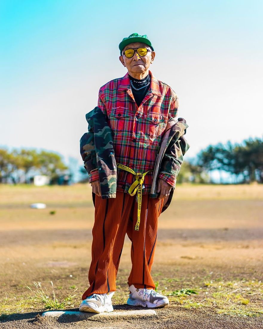 84 Year Old Grandpa Is Being Viral With His Totally Fashion Photo Shoots On Instagram