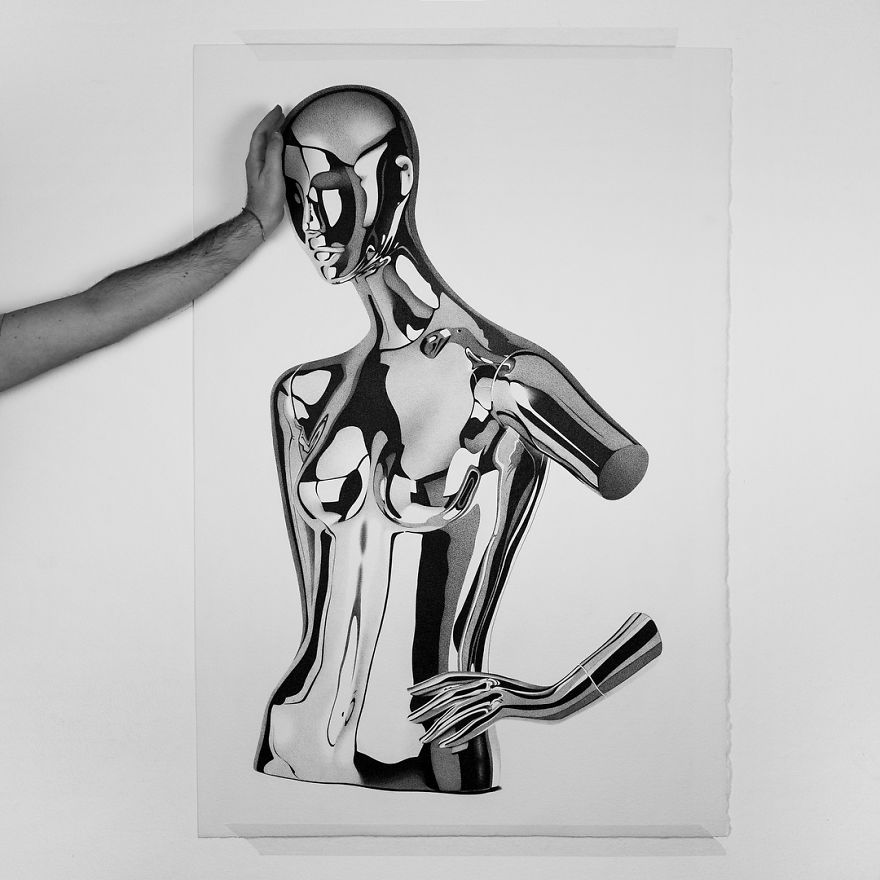 Italian Artist Makes Ultra Realistic Drawings With Pen And The Result Is Impressive