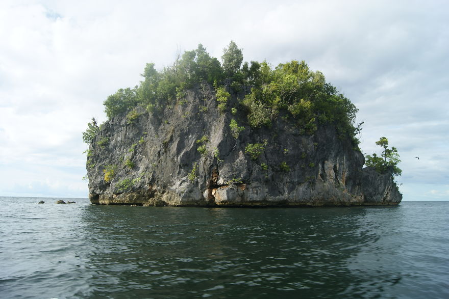 I Went To Fakfak To Enjoy The Beach, Cave, And Saw Bats