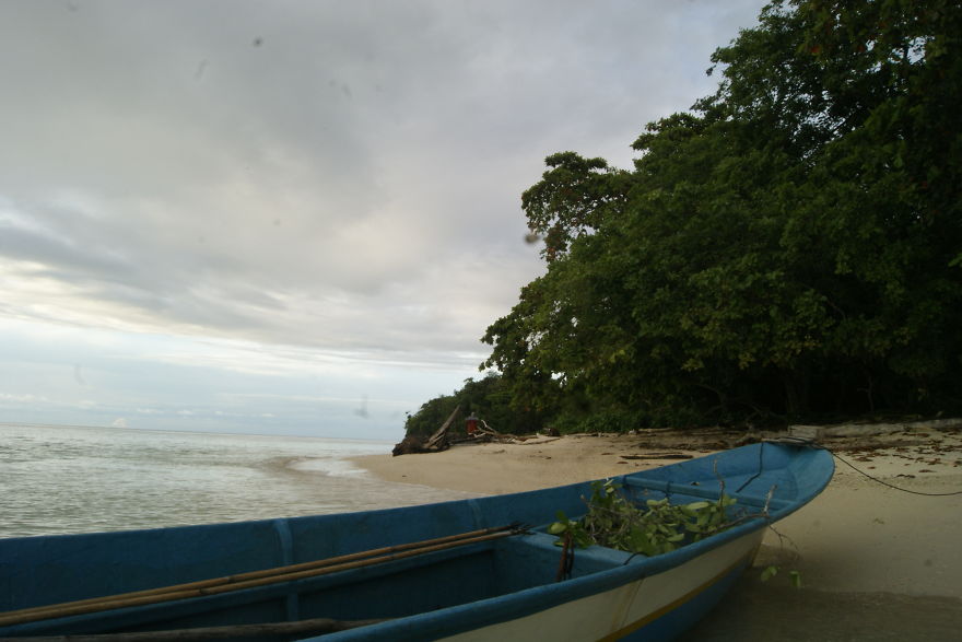 I Went To Fakfak To Enjoy The Beach, Cave, And Saw Bats I Went To Fakfak To Enjoy The Beach, Cave, And Saw Bats