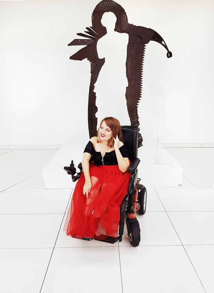 I Am A So-Called “Non-Service Person”, But That Does Not Get In The Way Of Living My Life To The Fullest (34 Pics) I Am A So-Called “Non-Service Person”, But That Does Not Get In The Way Of Living My Life To The Fullest (34 Pics)