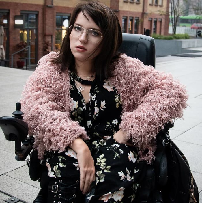 I Am A So-Called “Non-Service Person”, But That Does Not Get In The Way Of Living My Life To The Fullest (34 Pics) I Am A So-Called “Non-Service Person”, But That Does Not Get In The Way Of Living My Life To The Fullest (34 Pics)