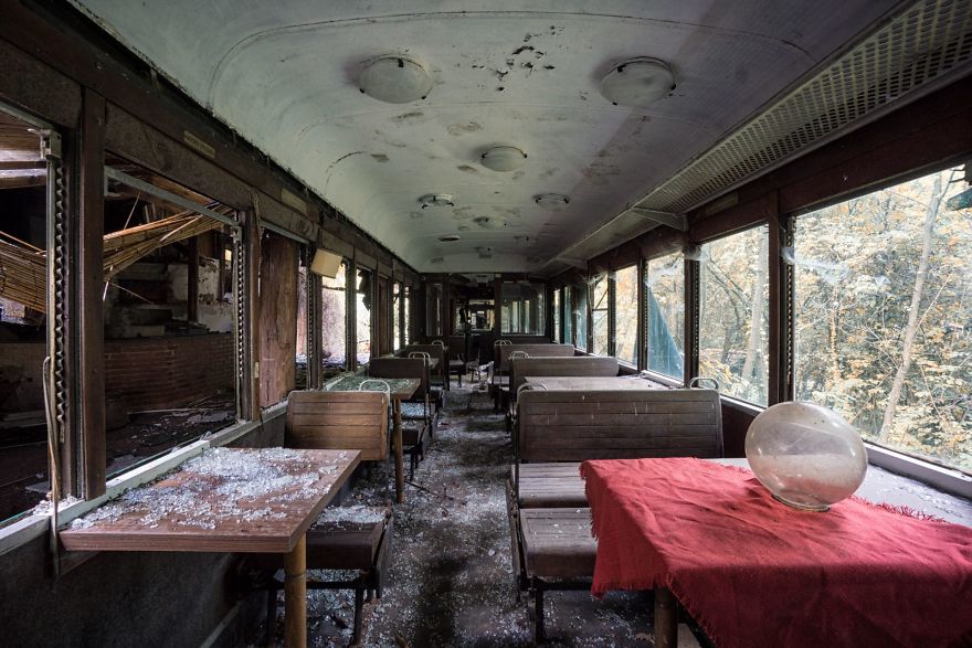 I Found Places Where Nature Mixes With Human's Built Environment In Europe