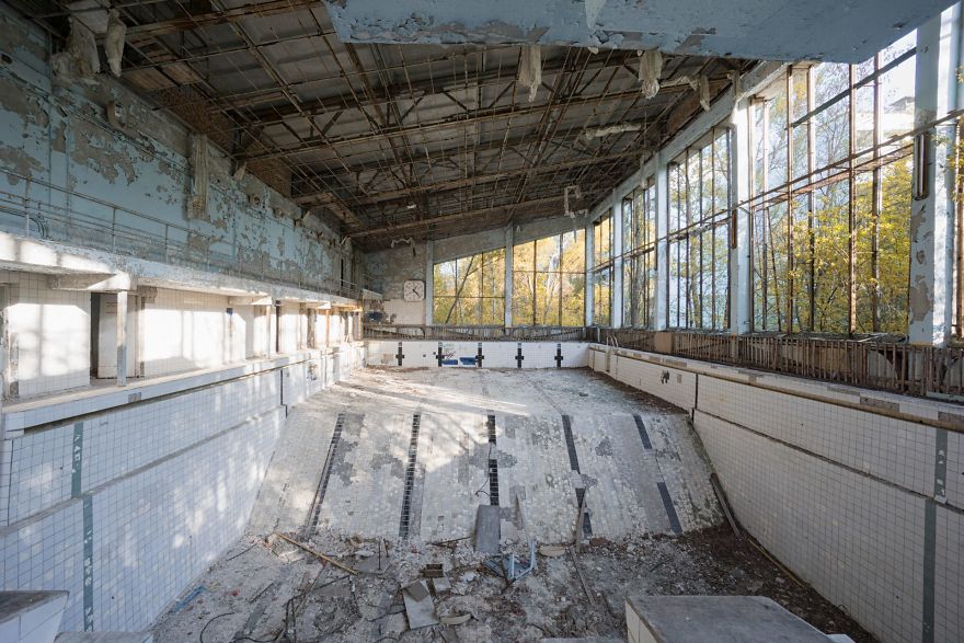 I Found Places Where Nature Mixes With Human's Built Environment In Europe