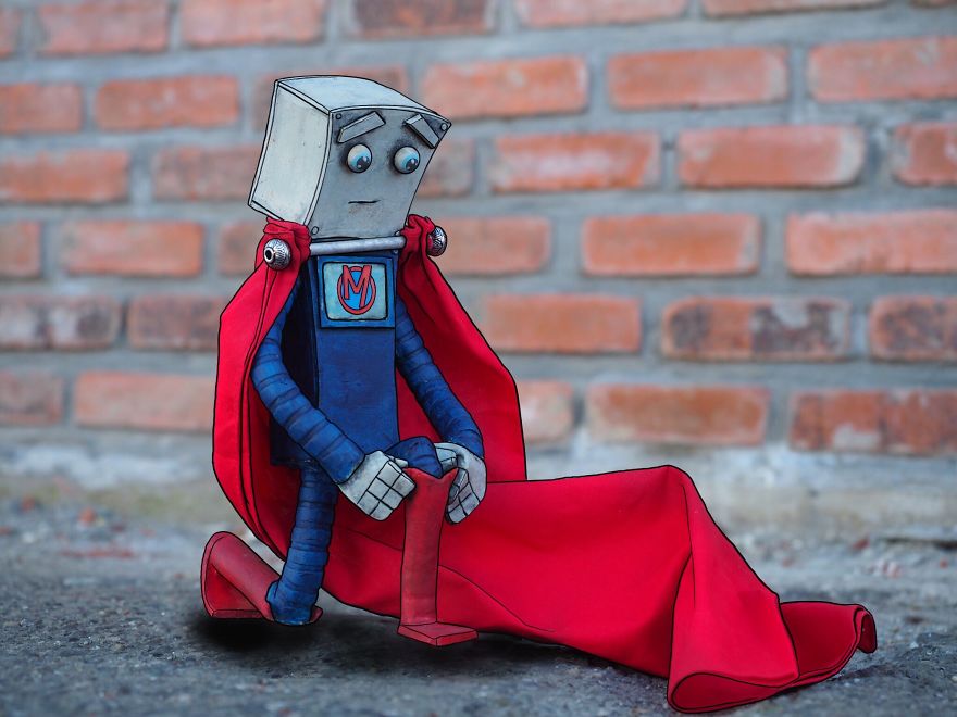 Ceramic Artist Writes A Book About A Super(Duper) Robot Ceramic Artist Writes A Book About A Super(Duper) Robot