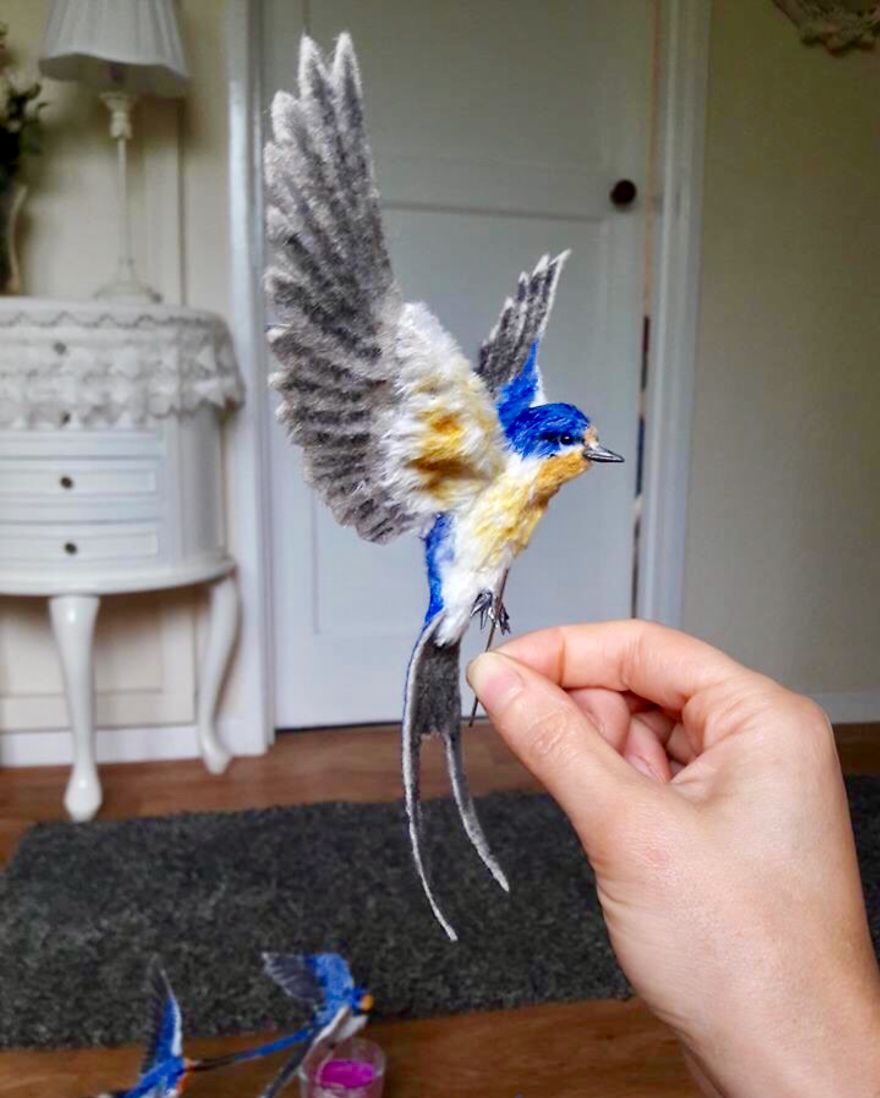 Inspired By Nature, I Upcycle Faux Fur Fabric By Sewing It Into Realistic-Looking Animals