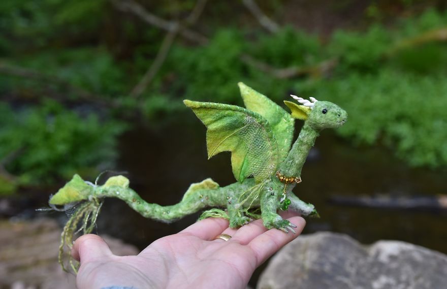 Inspired By Nature, I Upcycle Faux Fur Fabric By Sewing It Into Realistic-Looking Animals