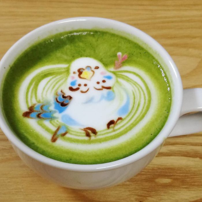 Japanese Uses His Passion For Birds And Creates Incredible Designs In Coffee
