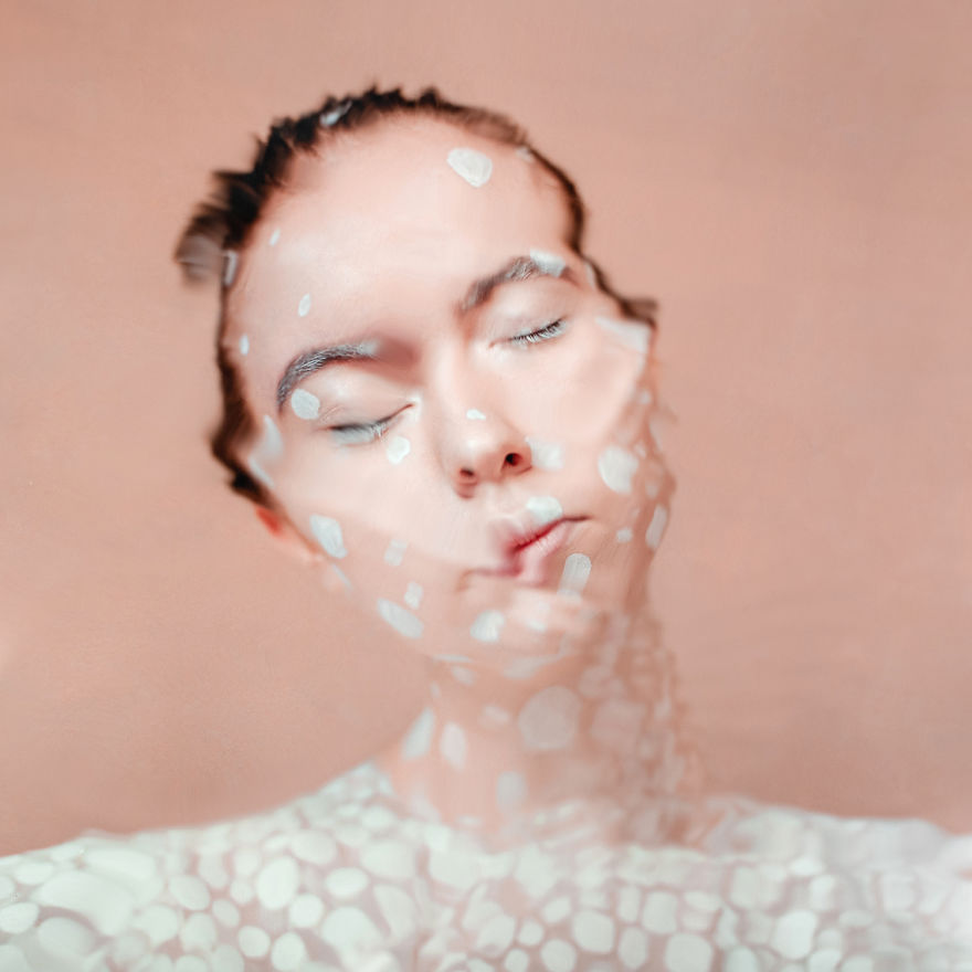 I Use Clear Water To Create Unique Abstract Painted-Like Photographs