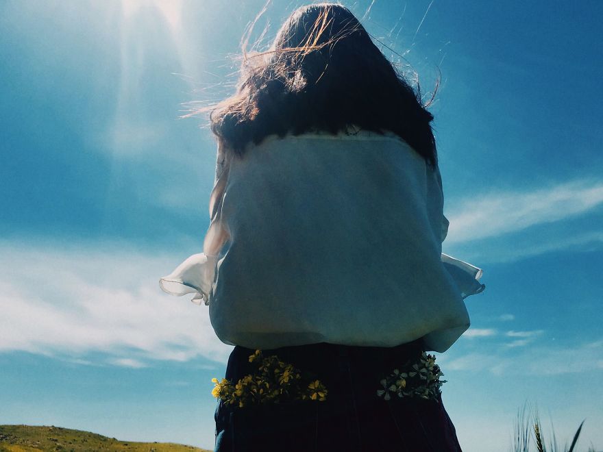 Photographer Captures Marvelous Moments By Mobilography