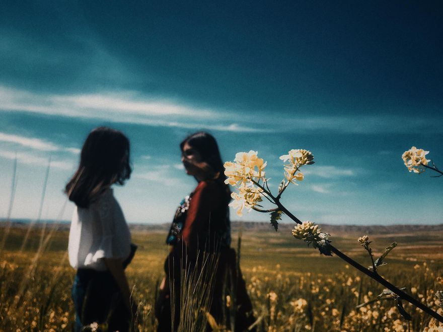 Photographer Captures Marvelous Moments By Mobilography