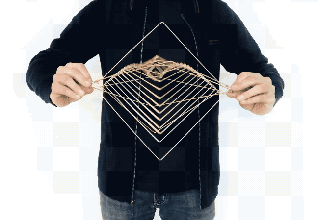 Artist Designs A Kinetic Toy That Creates Mesmerizing Optical Illusions As It Spins