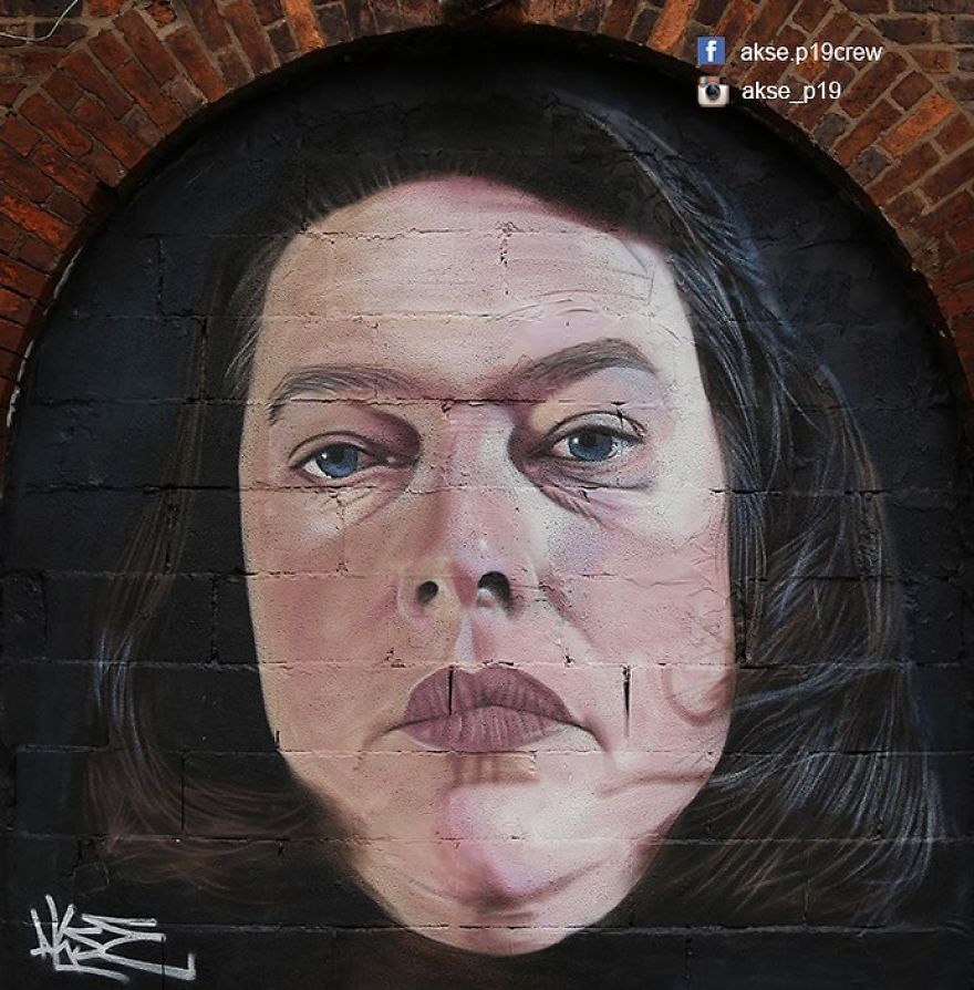 Kathy Bates (Annie Wilkes In Misery)