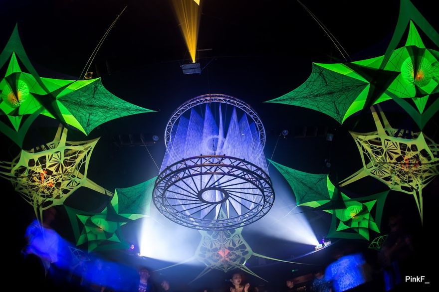 String Art S P A C E C O N C P T