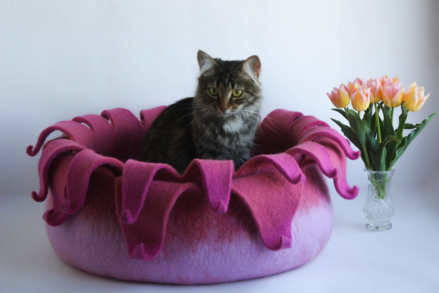 Flower Cat Bed