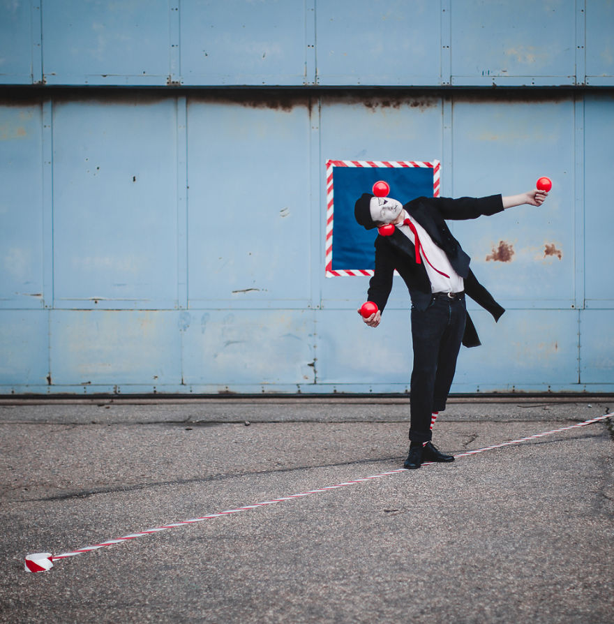 We Matched Real Circus Artists With Still Lives To Show How Trivial Worries Can Be We Matched Real Circus Artists With Still Lives To Show How Trivial Worries Can Be