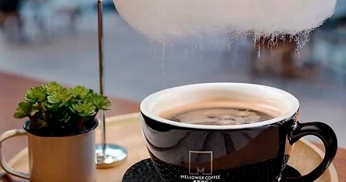 Cafe In Shanghai Serves Coffee With Cotton Candy On Top So It Rains Sugar, And It Looks Magical