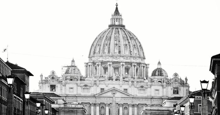 I Captured The Beauty Of The Eternal City In Color And Black And White Images