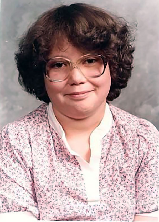 Turns Out My Mother Also Looked Like A 60-Year-Old Woman When She Was Younger. She's Going To Kill Me If She Sees This