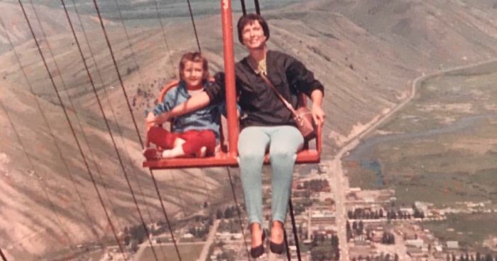 23 Vintage Photos Of Old-School Parenting That Would Never Fly Today