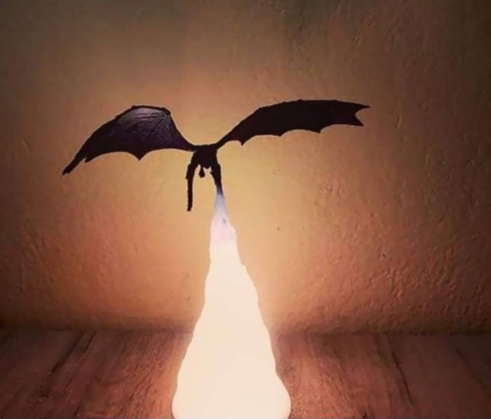 Someone Just Made An Epic 'Game Of Thrones' Lamp And Put It On Etsy Someone Just Made An Epic 'Game Of Thrones' Lamp And Put It On Etsy