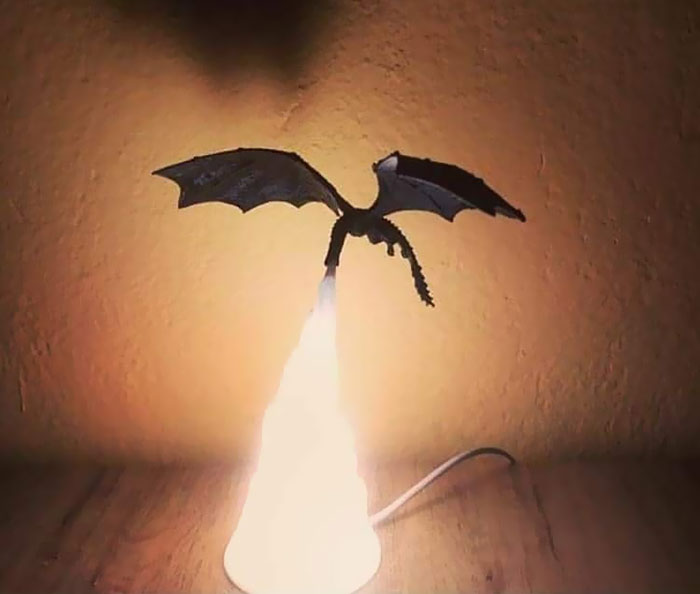 Someone Just Made An Epic 'Game Of Thrones' Lamp And Put It On Etsy Someone Just Made An Epic 'Game Of Thrones' Lamp And Put It On Etsy