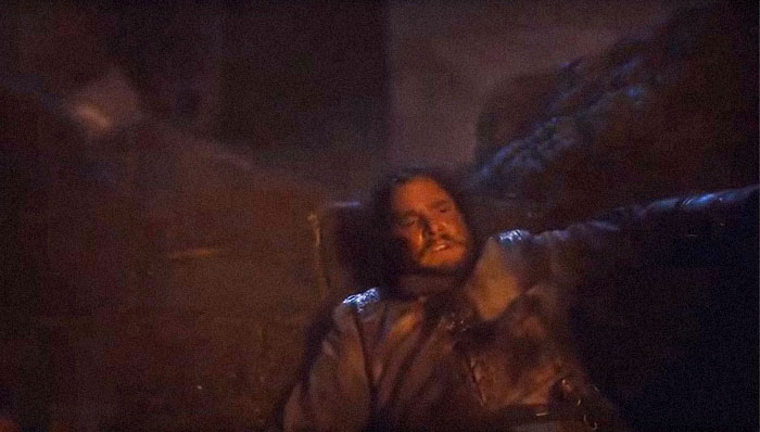 Game of Thrones Fans Think That Jon Snow Helped Arya, And These Details Allegedly Prove It (Spoilers) Game of Thrones Fans Think That Jon Snow Helped Arya, And These Details Allegedly Prove It (Spoilers)