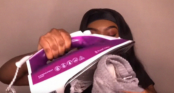 Woman Shows A Method To Remove Creases From Your Sneakers, People Try It And Post Their Before & After Results Woman Shows A Method To Remove Creases From Your Sneakers, People Try It And Post Their Before & After Results