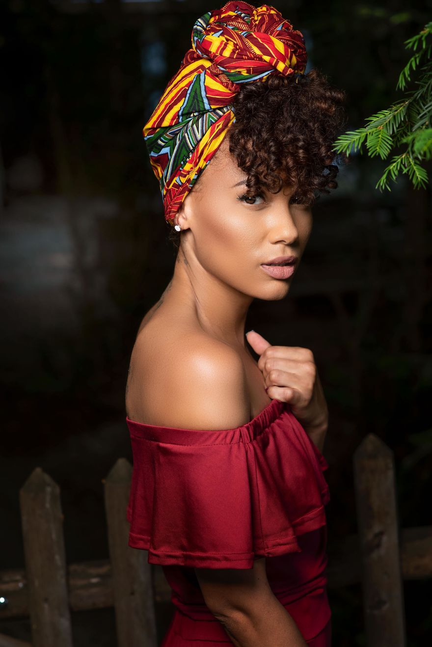 I Capture The Women In Streets Of Geneva