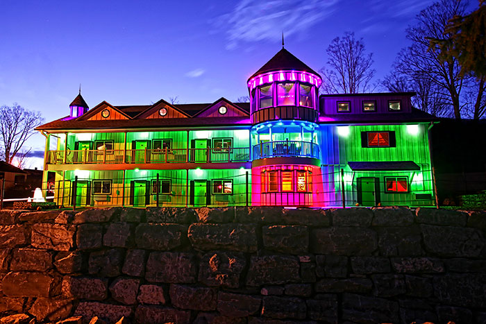 This Motel Owner Gives A Perfect Example Of How To Respond To A Bad Review