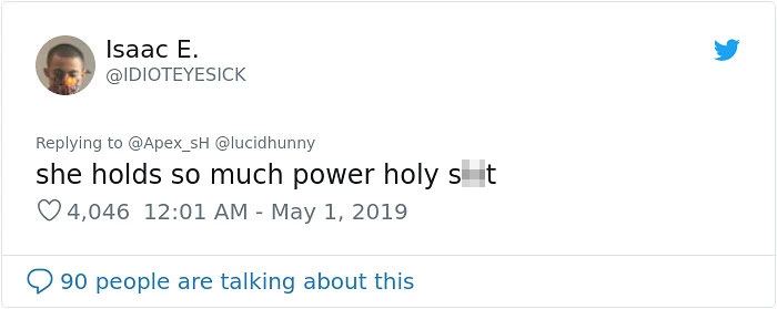 Girl Trains Her Bird To Attack People She Wants, And She Looks Like A Real Life Super Villain Girl Trains Her Bird To Attack People She Wants, And She Looks Like A Real Life Super Villain