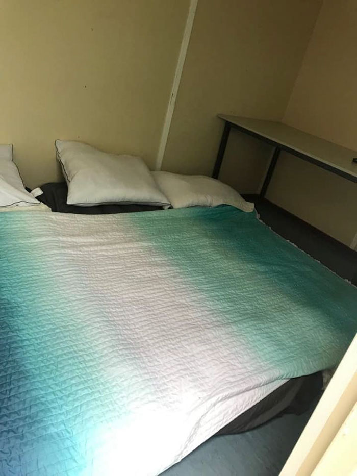 Man Arrives In Amsterdam Only To Find Out His Airbnb Is Actually A Shipping Container Man Arrives In Amsterdam Only To Find Out His Airbnb Is Actually A Shipping Container