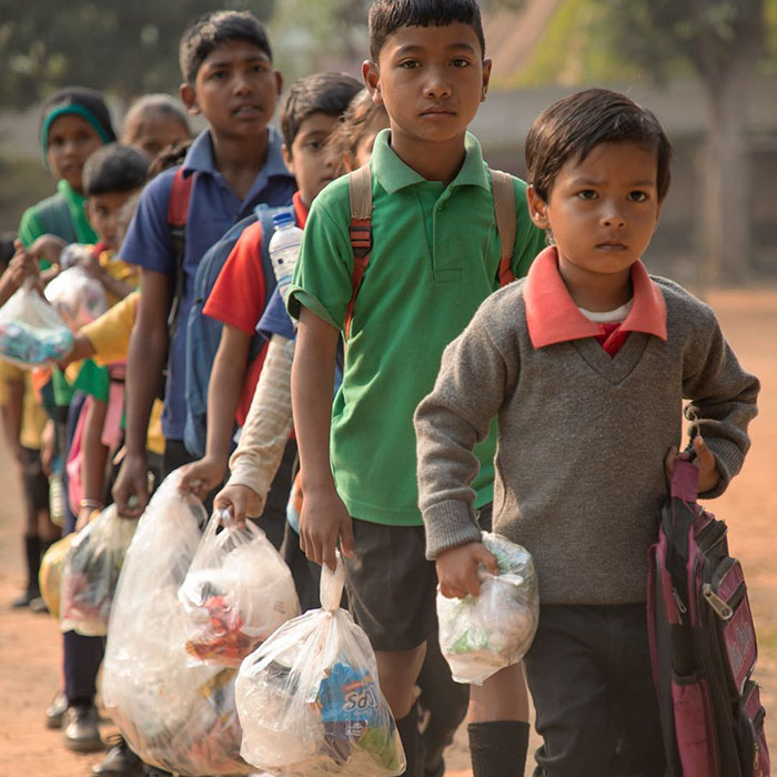 School In India Charges Students In Plastic Instead Of Money For Education, And The Entire Town Has Been Transformed School In India Charges Students In Plastic Instead Of Money For Education, And The Entire Town Has Been Transformed