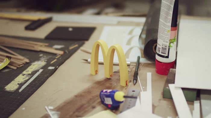 McDonalds Opens A Tiny Restaurant For Bees McDonalds Opens A Tiny Restaurant For Bees