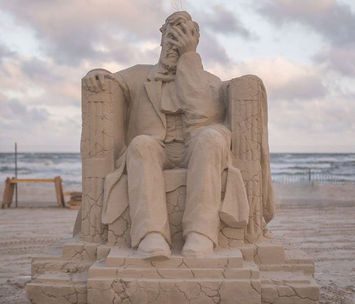 Here Are The Best 11 Photos Of 2019 Texas SandFest And Facepalming Lincoln Is The Winner