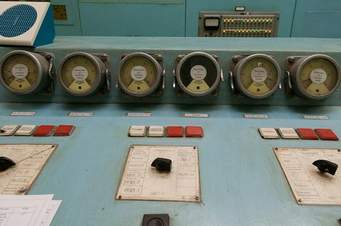  23 Oddly Satisfying Soviet-Era Control Rooms