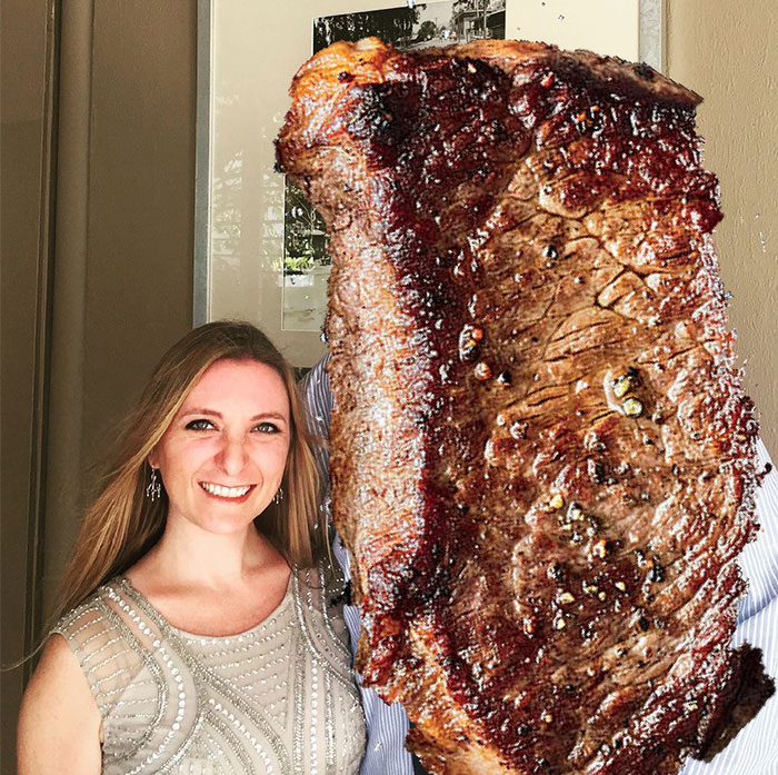 Instead Of Deleting Photos, This Woman Covered Her Misteak-Of-A-Boyfriend With Steak Instead Of Deleting Photos, This Woman Covered Her Misteak-Of-A-Boyfriend With Steak