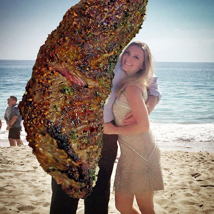 Instead Of Deleting Photos, This Woman Covered Her Misteak-Of-A-Boyfriend With Steak Instead Of Deleting Photos, This Woman Covered Her Misteak-Of-A-Boyfriend With Steak