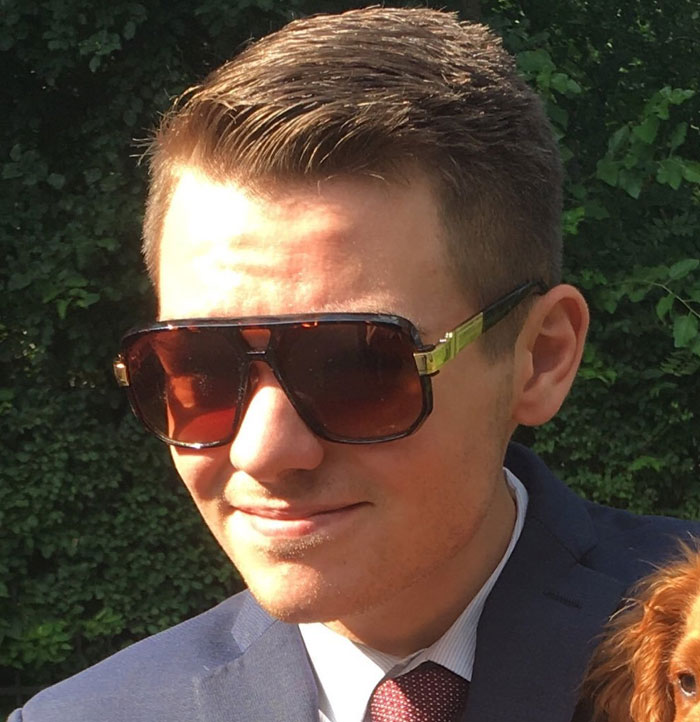 Guy Tweets That 'Women Shouldn't Say Bad Words', Gets Shut Down With Responses Guy Tweets That 'Women Shouldn't Say Bad Words', Gets Shut Down With Responses