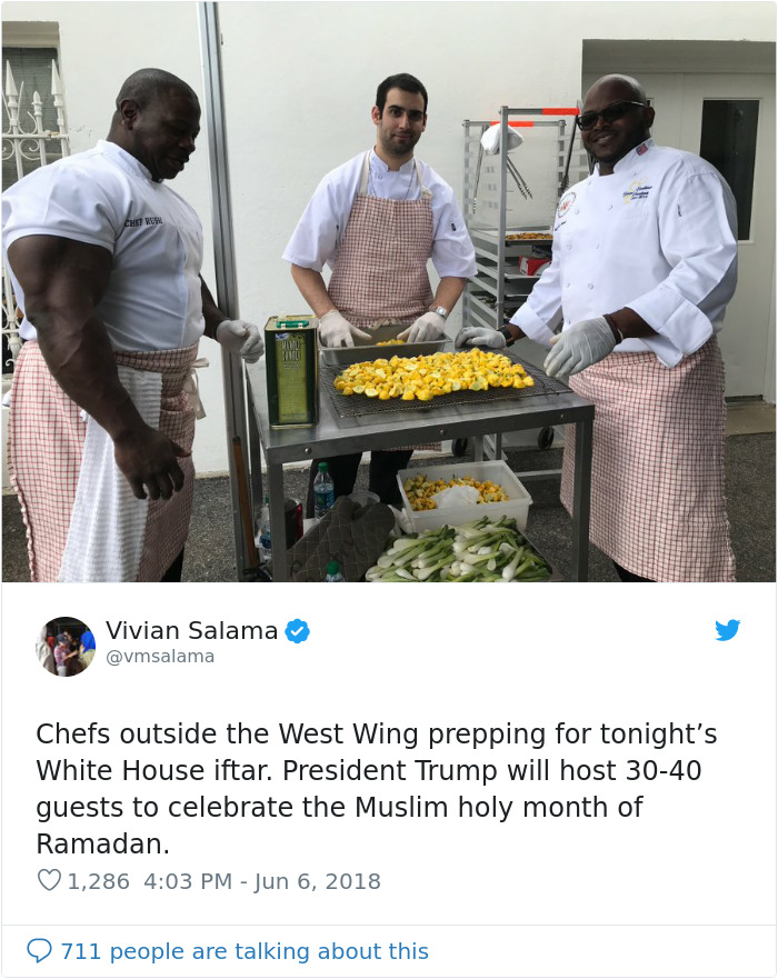 People Notice That This White House Chef Is Something Way Out Of The Ordinary, Even Start A Photoshop Battle People Notice That This White House Chef Is Something Way Out Of The Ordinary, Even Start A Photoshop Battle