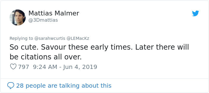 This Woman Gets A Maternity Photo Shoot With Her Thesis And All Students Relate