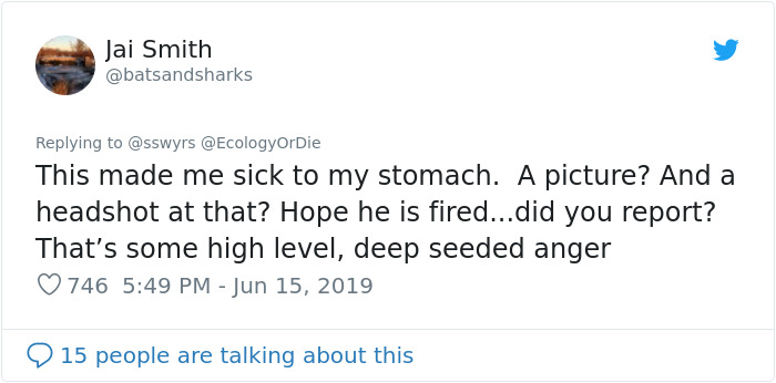 Boss Calls Woman 'Slutty' After Seeing Her Linkedin Profile Pic Where She's Wearing A Basic T-Shirt, Employee Calls Him Out