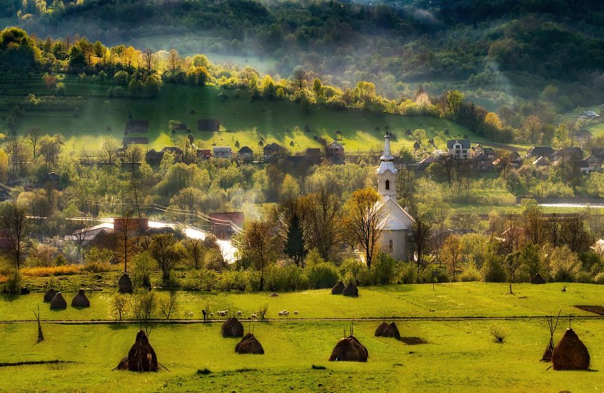 I Photographed The Romanian Countryside