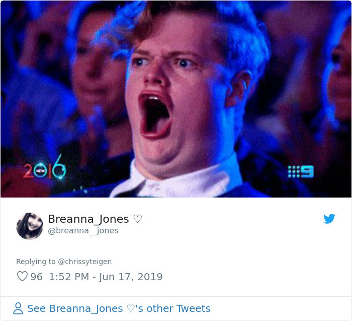 Woman's Garlic Peeling Hack Goes Viral And People Regret The Time They Wasted Doing It The Wrong Way Woman's Garlic Peeling Hack Goes Viral And People Regret The Time They Wasted Doing It The Wrong Way